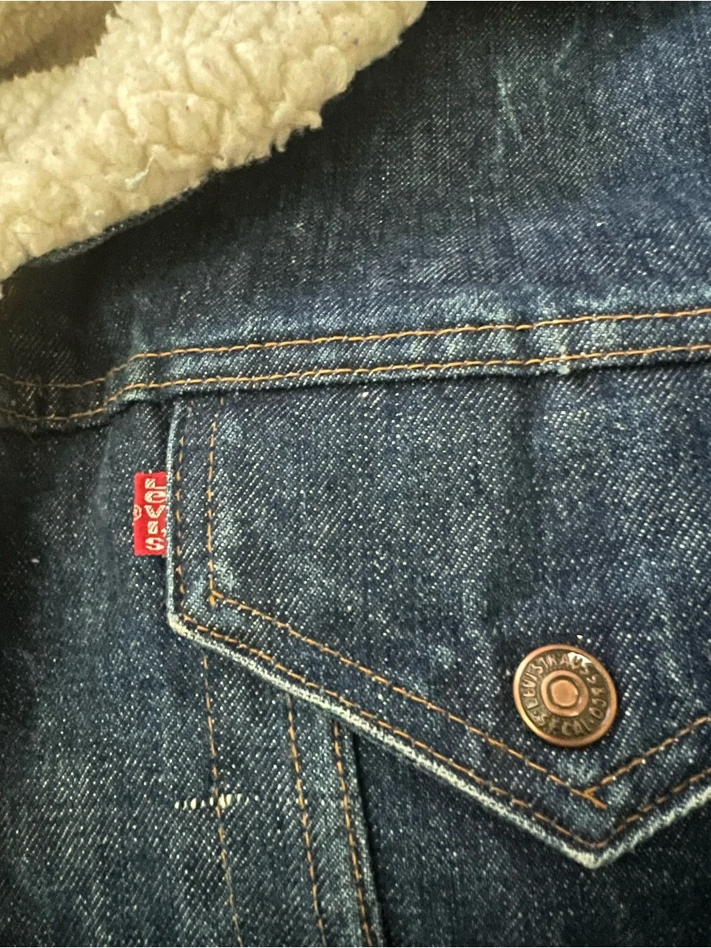 Vintage Levi's Dark Blue Denim Sherpa Jacket with Cream Lining